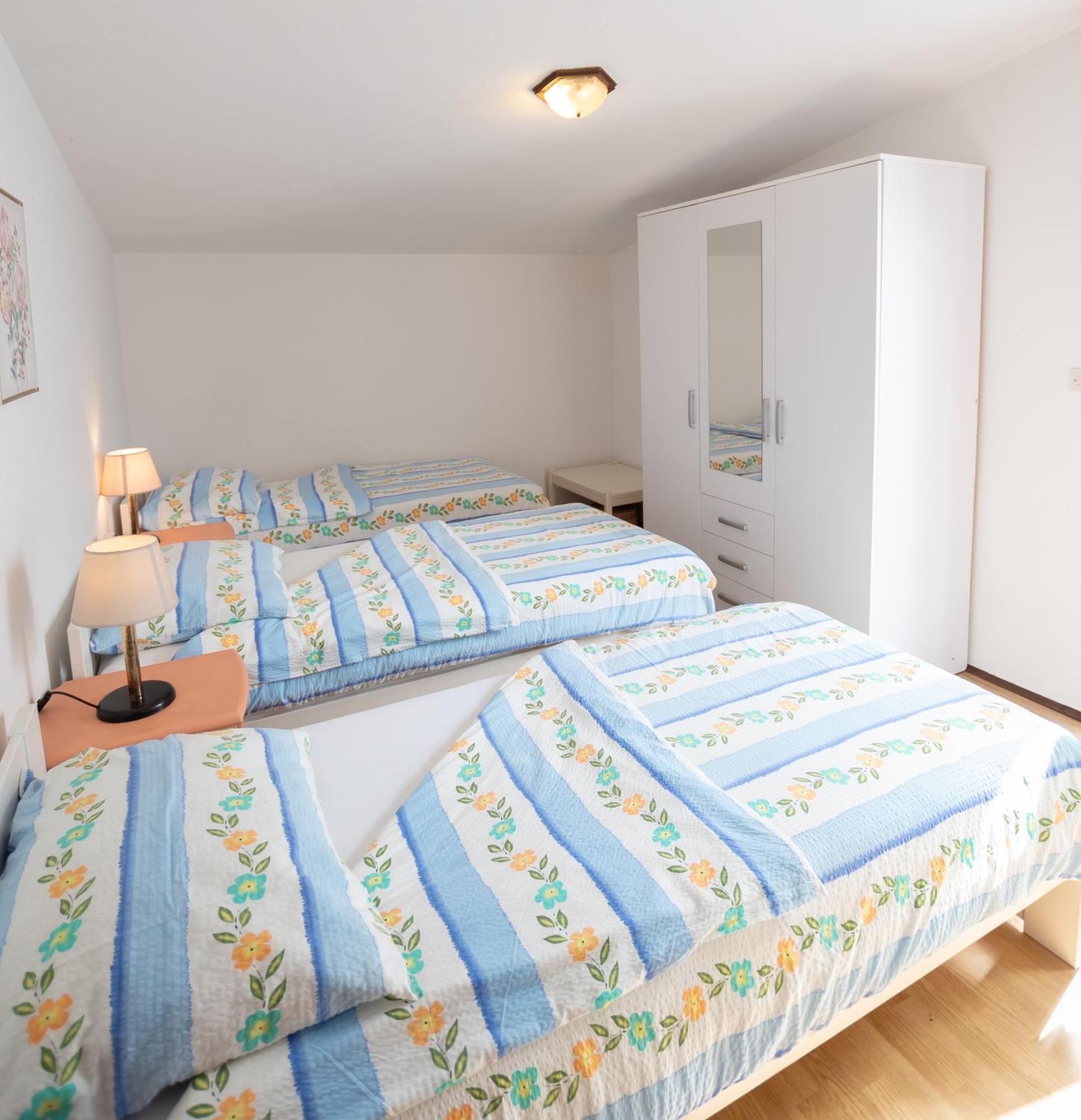 Apartments Mira 645 Poreč Exterior foto